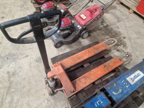 Toyota Pallet Truck