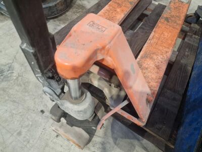 Toyota Pallet Truck - 3