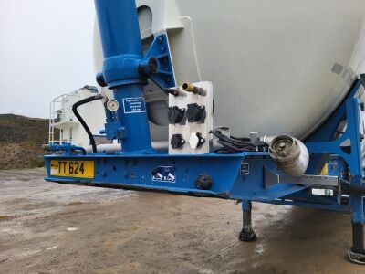 2017 Feldbinder Triaxle Tipping Powder Tanker - 10