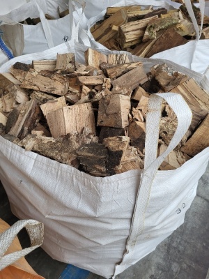 1 Ton Bags of Seasoned Logs 