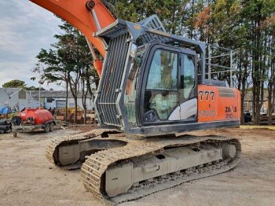 2015 Hitachi ZX210LC-5B Excavator - 23