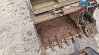 Whites Toothed Digging Bucket - 40mm Pins - 2