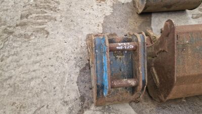 1ft Bladed Bucket - 40mm Pins - 2