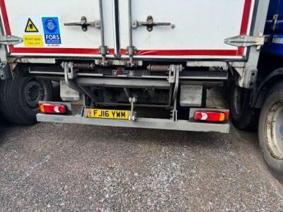 2016 DAF LF220 4x2 7.5m Curtainside Rigid - 10