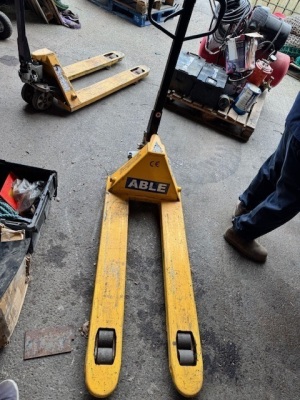 Able 2.5ton Pallet Truck