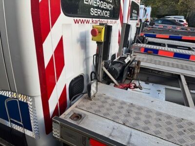 2021 Nissan NV400 Tekna 4x2 Tilt & Slide Rigid - 4