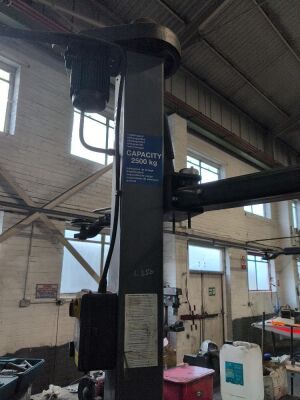 2500kg Two Post Vehicle Lift - 3