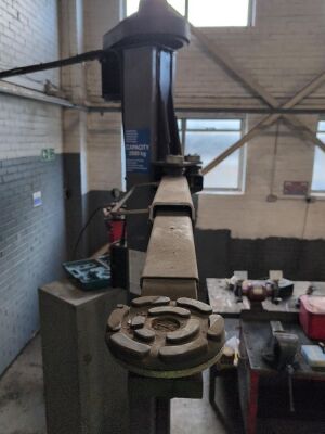 2500kg Two Post Vehicle Lift - 5