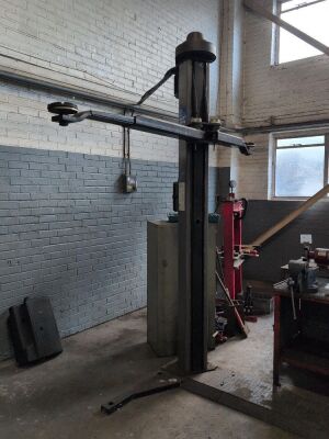 2500kg Two Post Vehicle Lift - 6