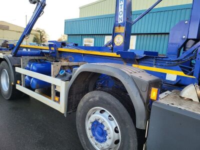 2018 Scania P410 8x4 Hook Loader - 17