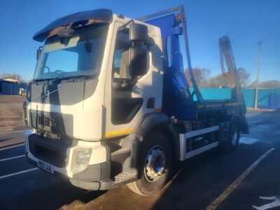 2017 Volvo FL 220 4x2 Telescopic Skip Loader - 2