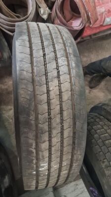 1x 385/80R22.5 Tyre & Rim