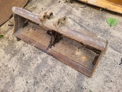 3ft Mini Digger Ditching Bucket - 30mm Pins