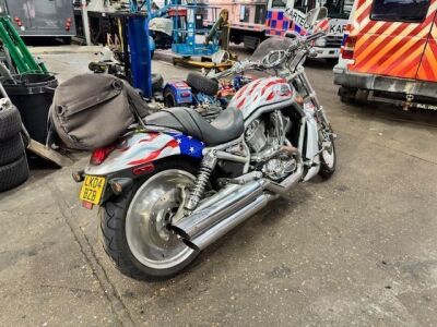 2004 Harley Davidson VRSA V-Rod Motorcycle - 4