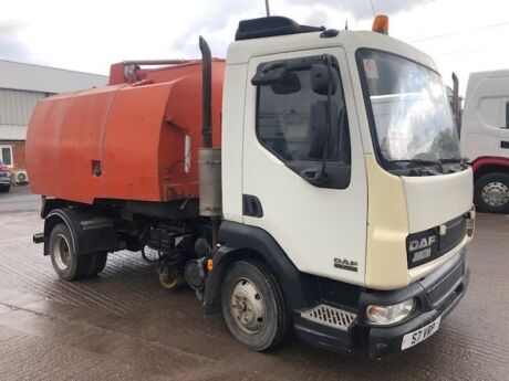 2002 DAF LF45 150 4x2 Johnston 650 Sweeper