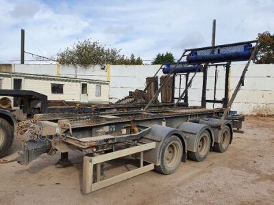 2005 Boughton Triaxle Drawbar Big Hook Bin Trailer - 17