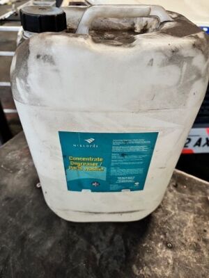 Table Top Parts Wash & Half Drum of Parts Degreaser  - 2