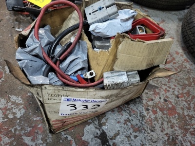 Quantity of Anderson Lead Connectors & Plugs