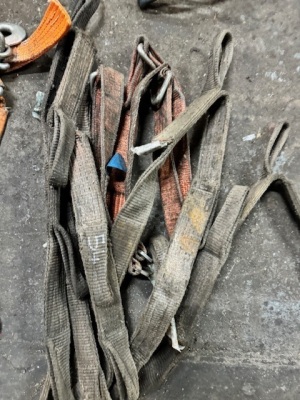 Quantity of Crane Straps