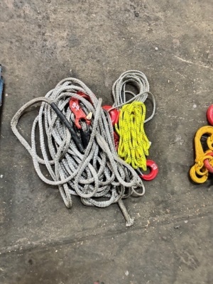 Quantity of Ropes with Hooks