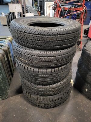 5x Tyres - 4 x 165 R13C, 1 x 195/60 R15