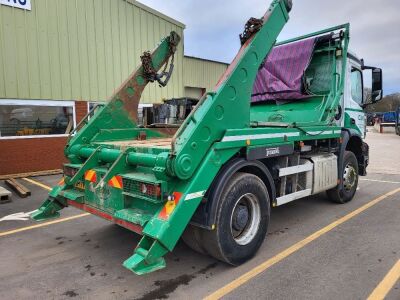 2017 Mercedes Arocs 4x2 Telescopic Skiploader - 4