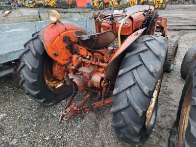 David Brown 950 Tractor - 3