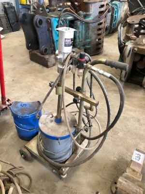 Sealey Air Operated Grease Pump + Tub of Grease 