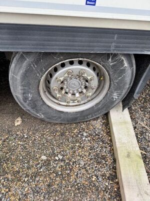 2009 Schmitz Triaxle Fridge Trailer - 16