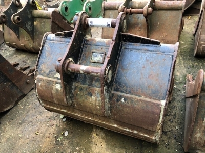 Strickland 3ft Digging Bucket - 45mm Pins - 5