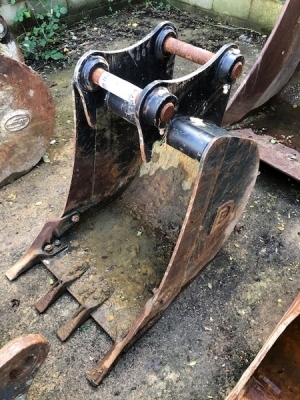 Dig Bits 2ft Digging Bucket - 45mm Pins - 2