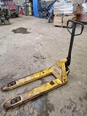 2T Pallet Truck