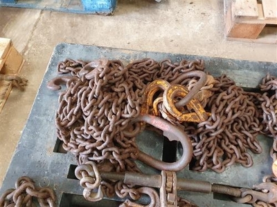 Qty of Lifting Chains  - 6