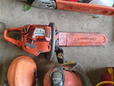 Husqvarna Chainsaw + 2 x Safety Hats  - 5