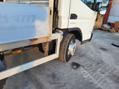 2017 Mitsubishi Fuso Canter 7C18 4x2 Beavertail  - 8