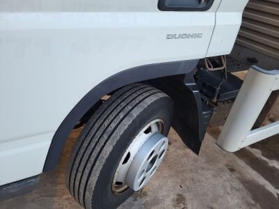 2017 Mitsubishi Fuso Canter 7C18 4x2 Beavertail  - 9