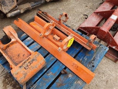 Hitachi EX200 Ram Guards + Bucket Link - 3