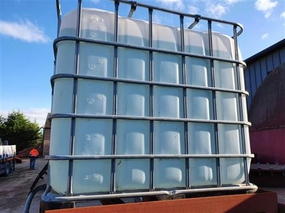 Ad Blue IBC Containing Approx 890Ltrs  - 7