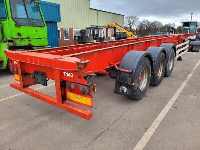 2005 Dennison Triaxle Skeletal Trailer - 4