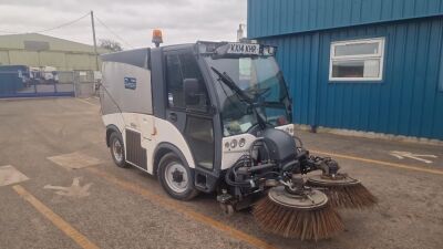 2014 Hako City Master 2000 Roadsweeper