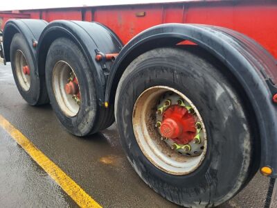 2005 Dennison Triaxle Skelatal Trailer - 6