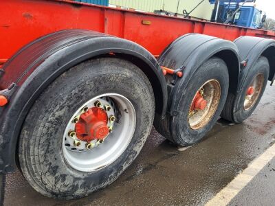 2005 Dennison Triaxle Skelatal Trailer - 7