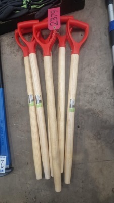 6x Spade Handles