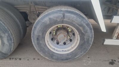 2015 Renault C430 Comfort 8x4 Tipper - 23