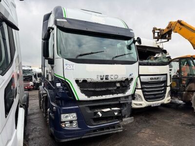 2022 Iveco NP460 Strallis 6x2 Mini Midlift Tractor unit
