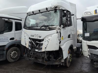 Iveco S-Way 490 6x2 Midlift Tractor Unit
