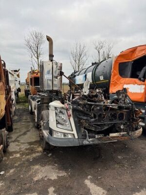 Volvo 8x4 Chassis & Engine