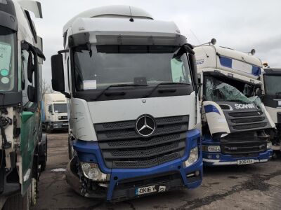 2016 Mercedes 6x2 Midlift Tractor Unit