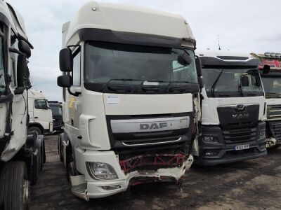 2015 DAF 6x2 Midlift Tractor Unit