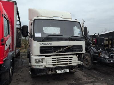 2001 Volvo 290 4x2 Chassis Cab